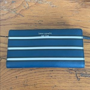 NWOT KATE SPADE WALLET
